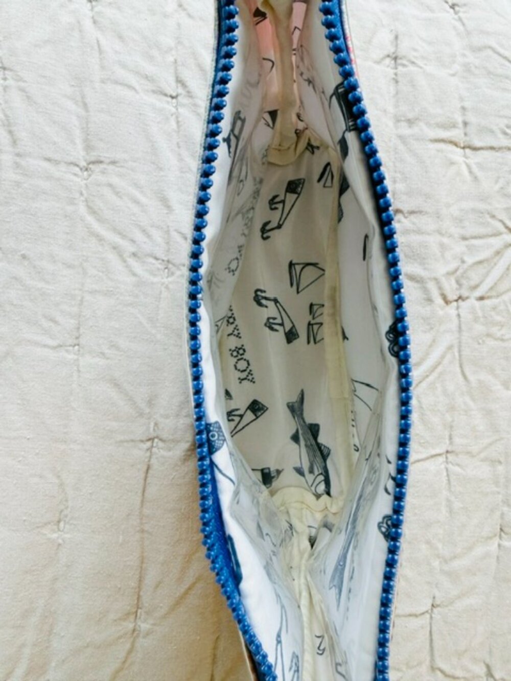 Shell & Sail Makeup Bag - Picture 4 of 4